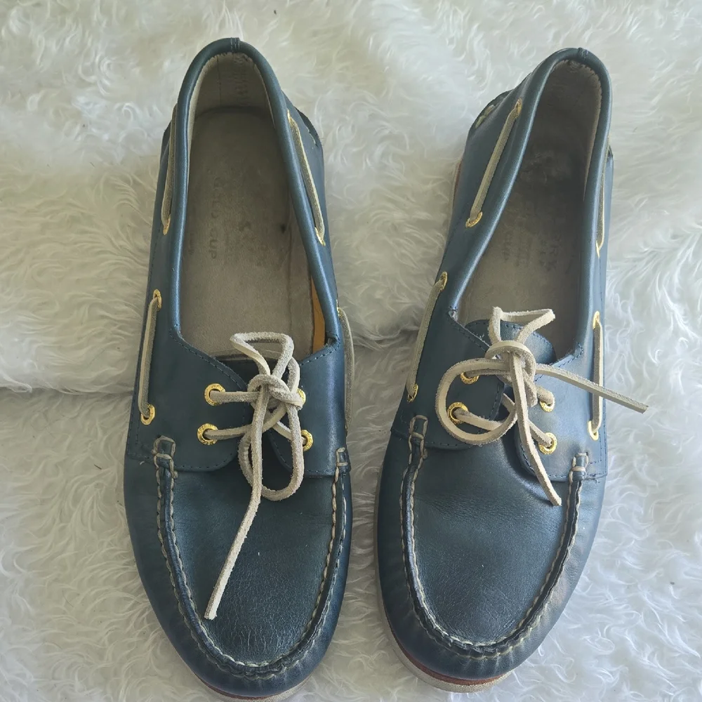 Sperry Blue Boat Shoes with White‎ Laces
